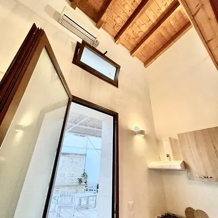Masseria Mongio Dell'elefante Della Torre * 마르타노